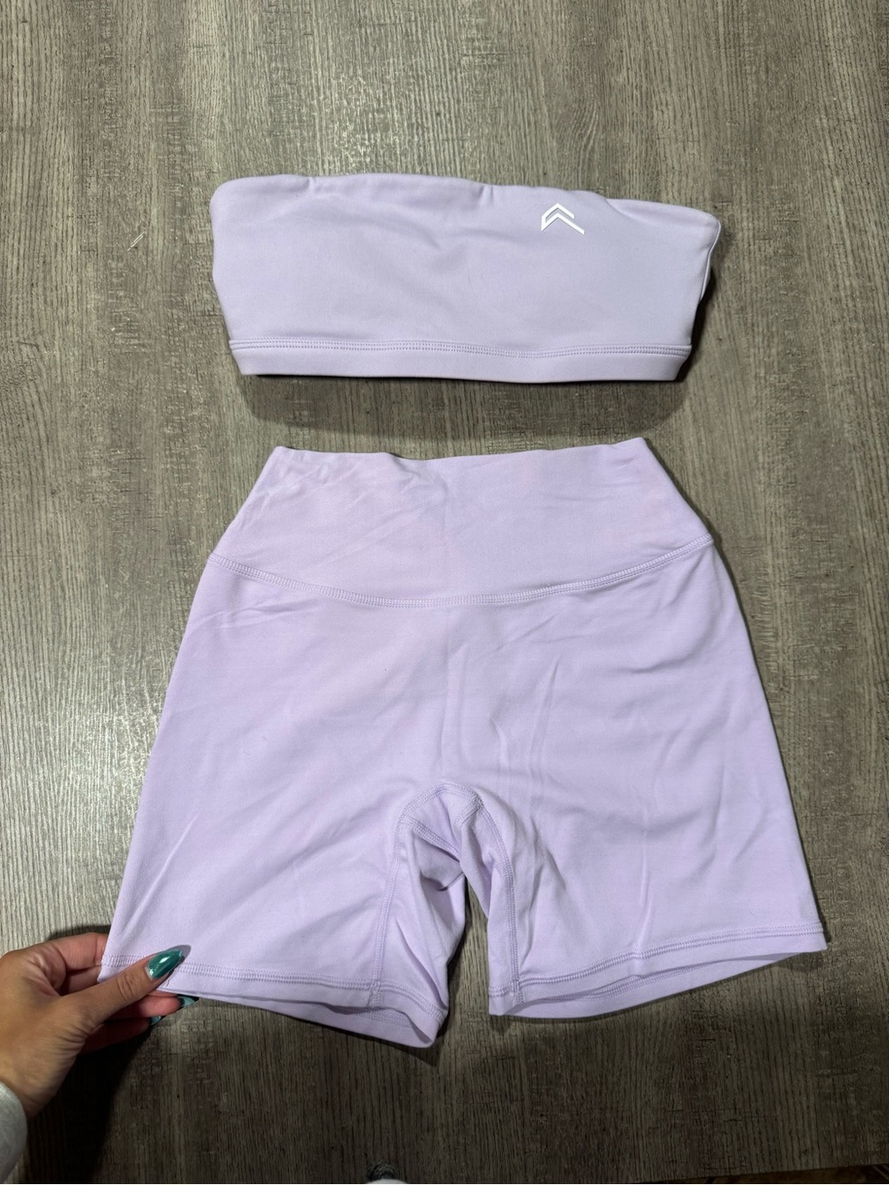 SOFTMOTION™ HIGH WAISTED SHORTS 6" WITH GREY LOGO